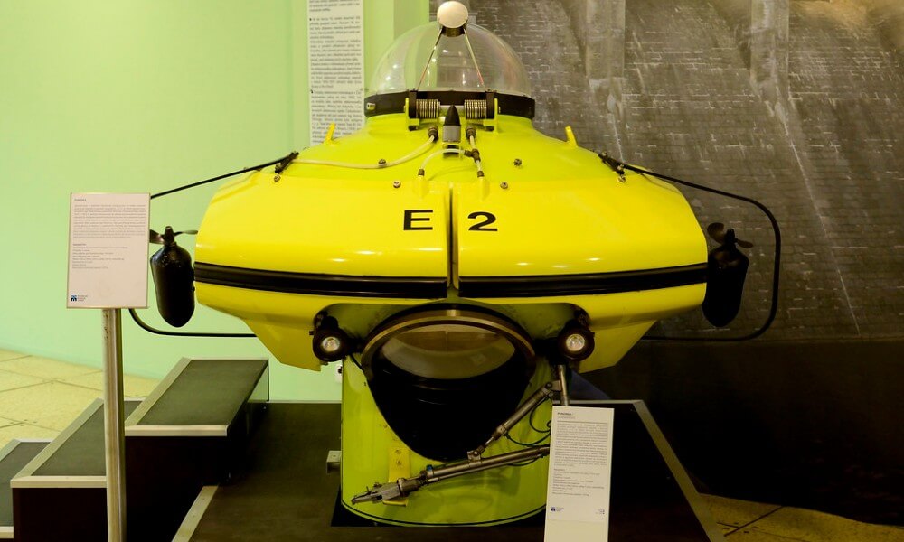 E2 Submarine Front View