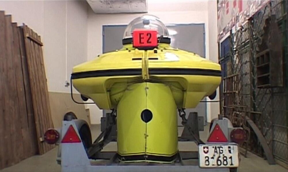 E2 Submarine Rear View