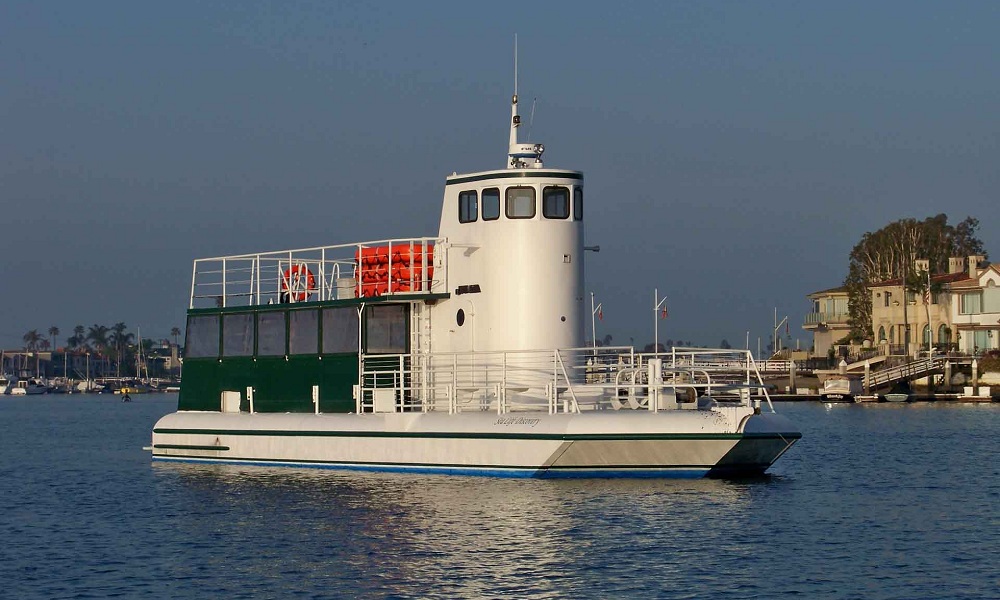 MS-50 Semi-Submarine View from Distance