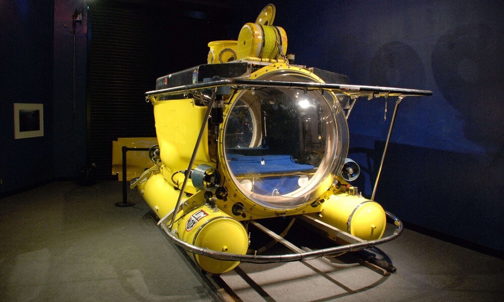 Perry Antipodes Submarine Front View