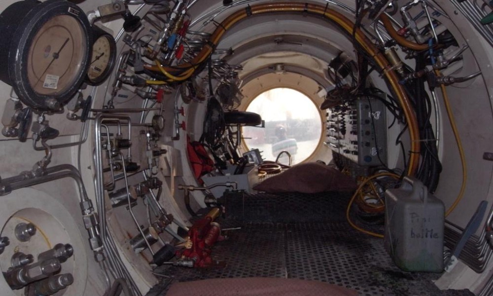 Perry Diver Lockout Research Submarine Interior