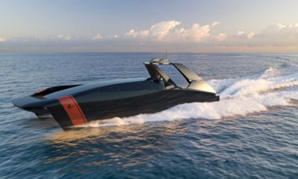 Platypus Semi-Submarine Craft Working as Speedboat