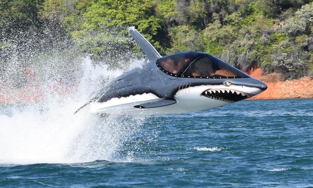 Seabreacher X Model Shark Inspired Dark Grey Color in Action