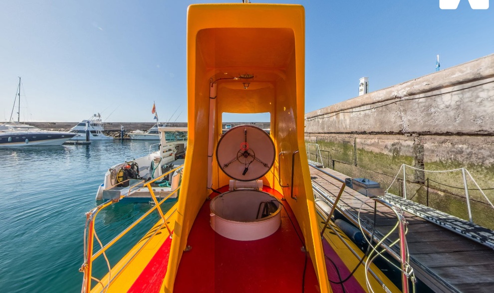 W Tourist Submarine Entrance