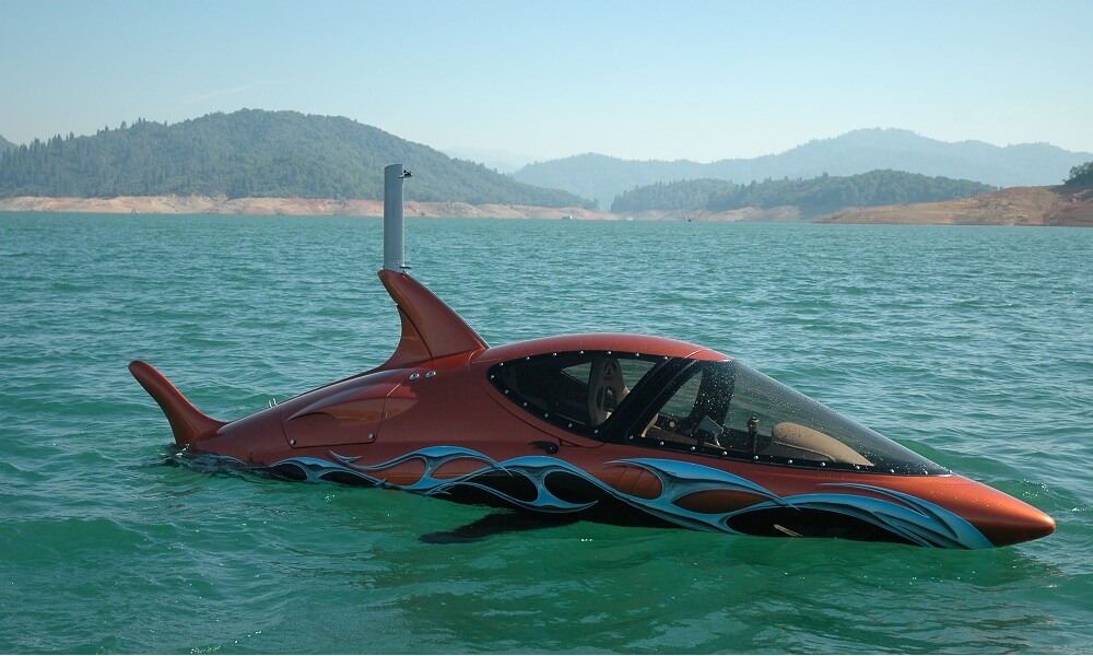 Seabreacher-Z Model Dolphin Inspired Red Color